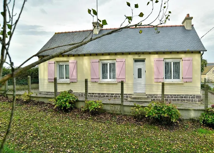 La Maison aux Volets Roses