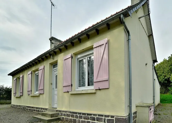 La Maison aux Volets Roses